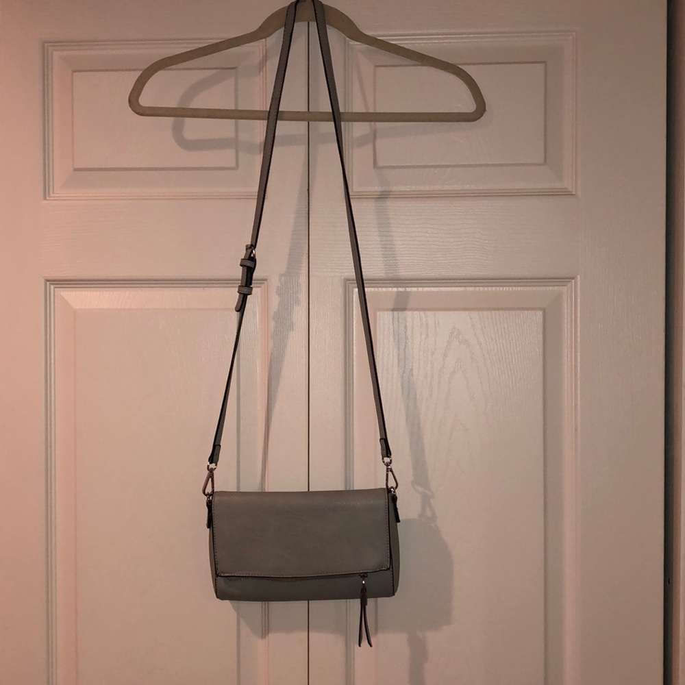 Crossbody purse